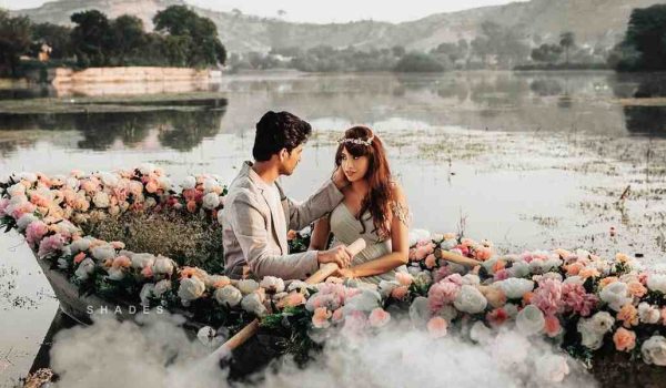 119498-pre-wedding-photoshoot-shades-photography-a-ride-to-wonderland