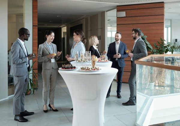 68924e9a265fcab08277e2a7_shutterstock_2140269661